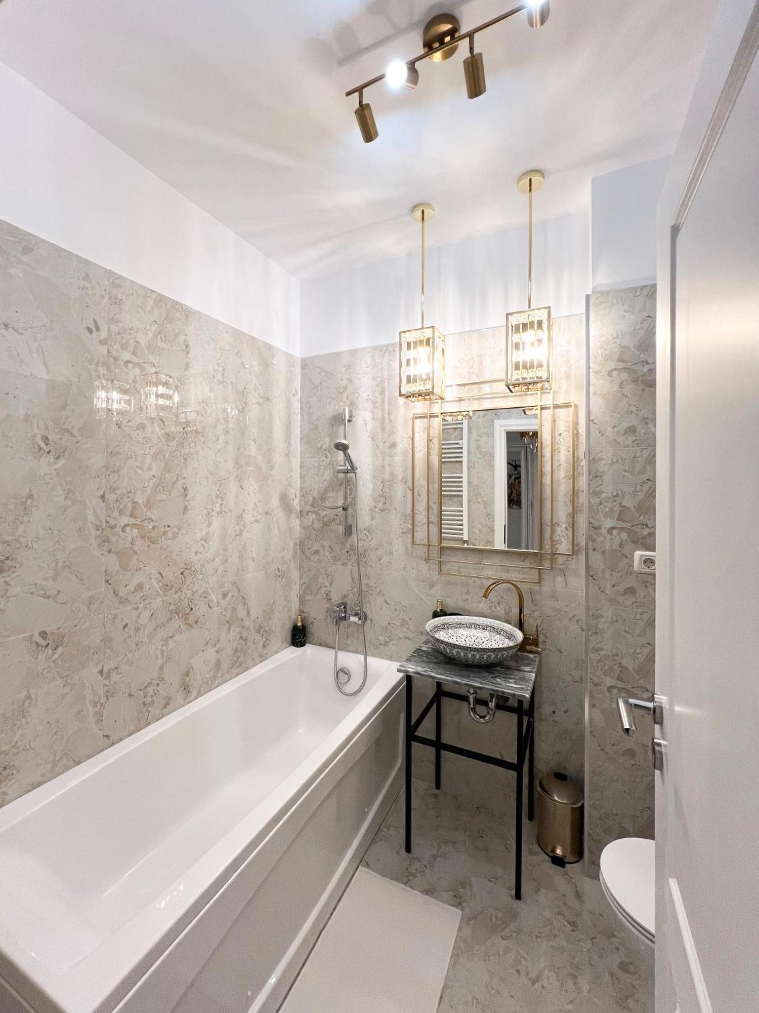 Happy Studio By Rh Living บูคาเรสต์ ภายนอก รูปภาพ
